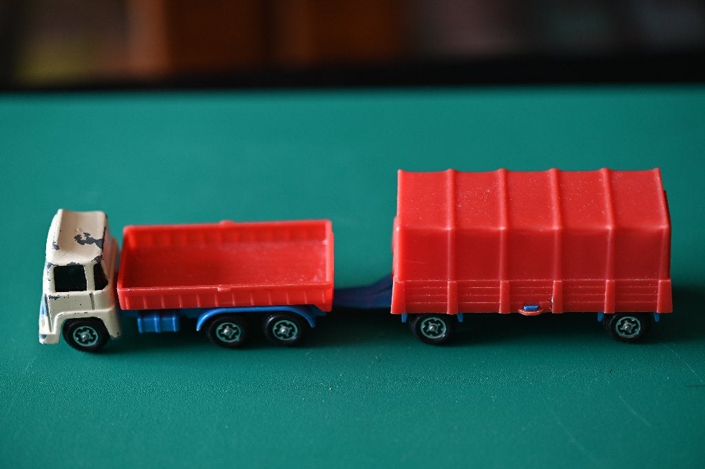 IMPY Lonestar vrachtwagen met aanhanger - Made in England, Ophalen of Verzenden, Gebruikt, Bus of Vrachtwagen