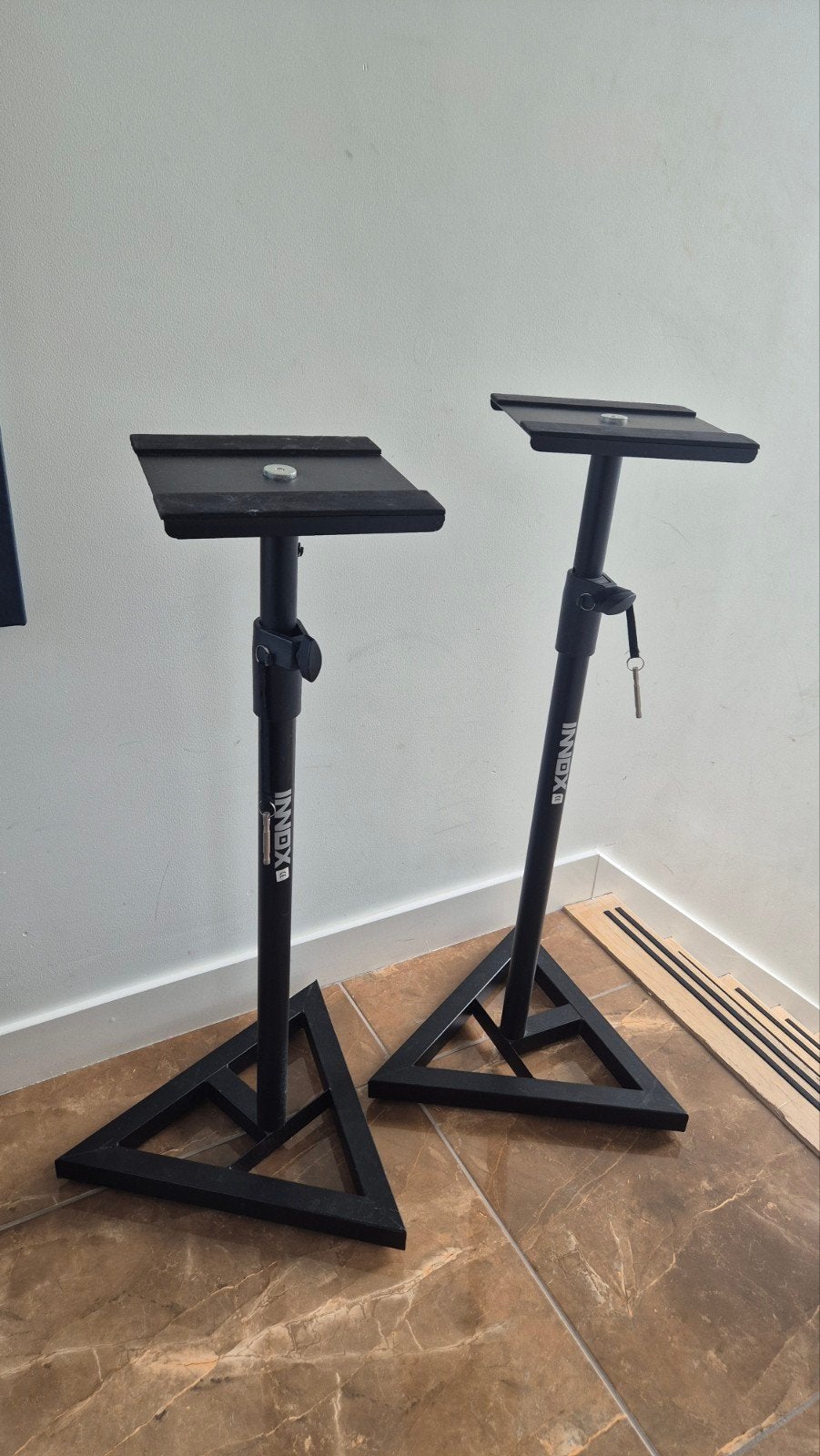 Innox Speakerstandaards - Set van 2, Ophalen, Gebruikt, Instrumentstandaard, Speaker