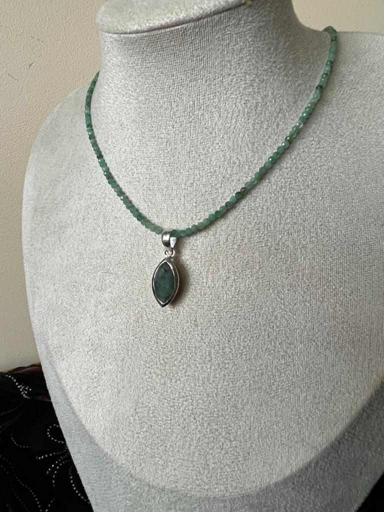 Smaragd hanger vreugde geluk intuïtie beschermt uniek succes, Sieraden, Tassen en Uiterlijk, Kettingen, Nieuw, Ophalen of Verzenden