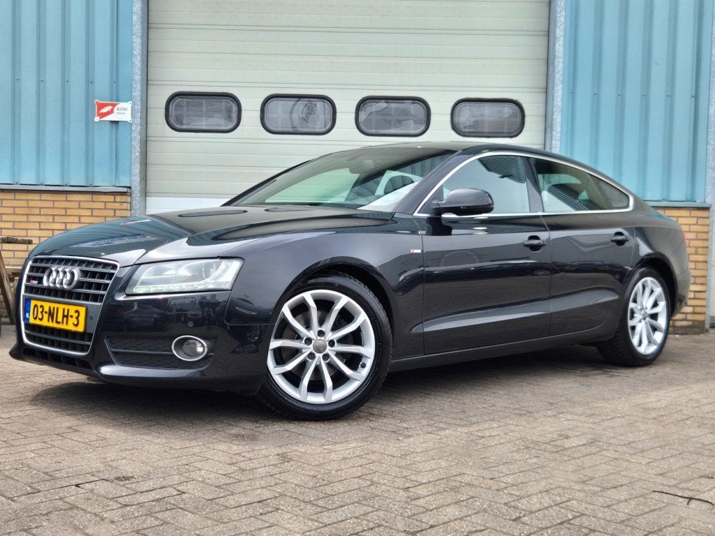 Audi A5 2.0 TFSI S-EDITION, Auto's, Audi, Euro 5, Gebruikt, 4 cilinders, 4 stoelen