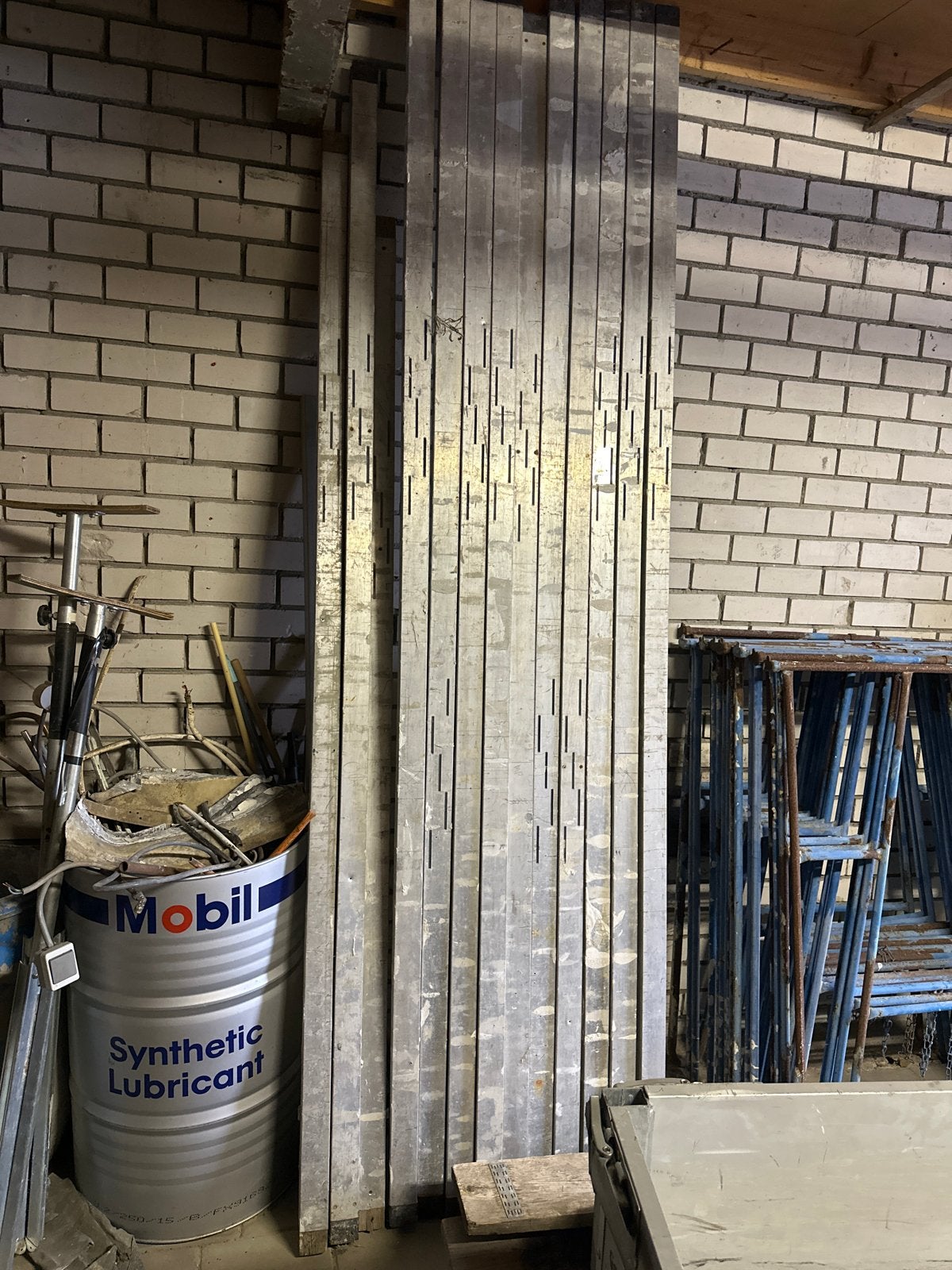 Aluminium Metselprofielen - 10x 3m en 3x korter, Ophalen, Gebruikt, Overige typen, 2 tot 5 meter