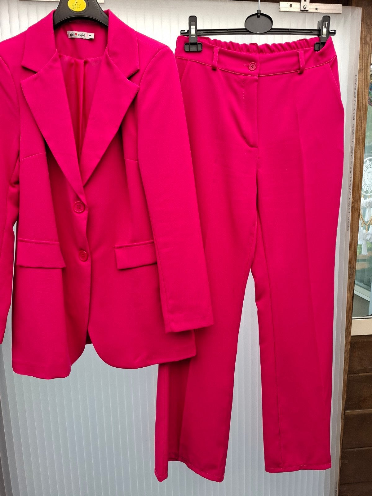 Fuchsia roze broekpak - jasje M, broek S - 1x gedragen, Kostuum of Pak, Zo goed als nieuw, Roze, Ophalen