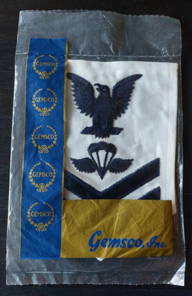 Embleem Navy Parachute Rigger Officer 2nd Class leger marine, Verzamelen, Ophalen of Verzenden, Marine, Amerika, Embleem of Badge
