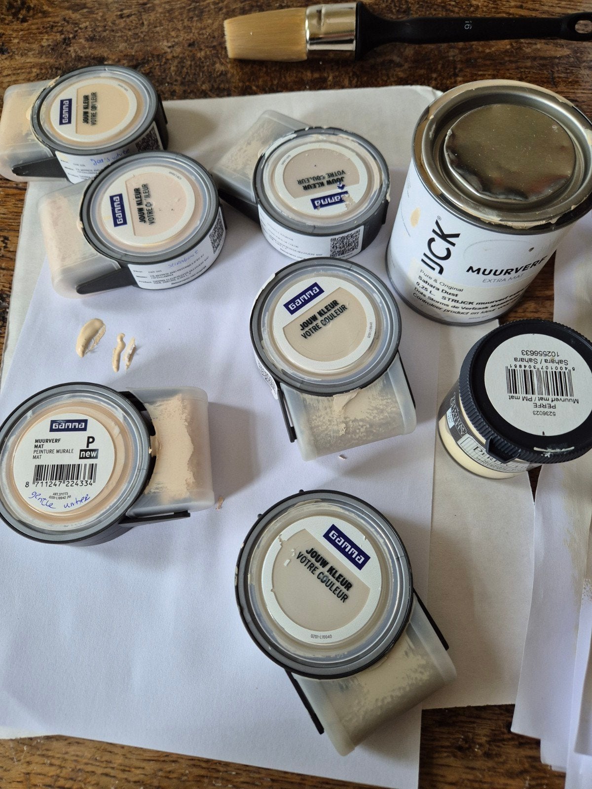 8 testers muurverf, Minder dan 5 liter, Ophalen of Verzenden, Gebruikt, Verf