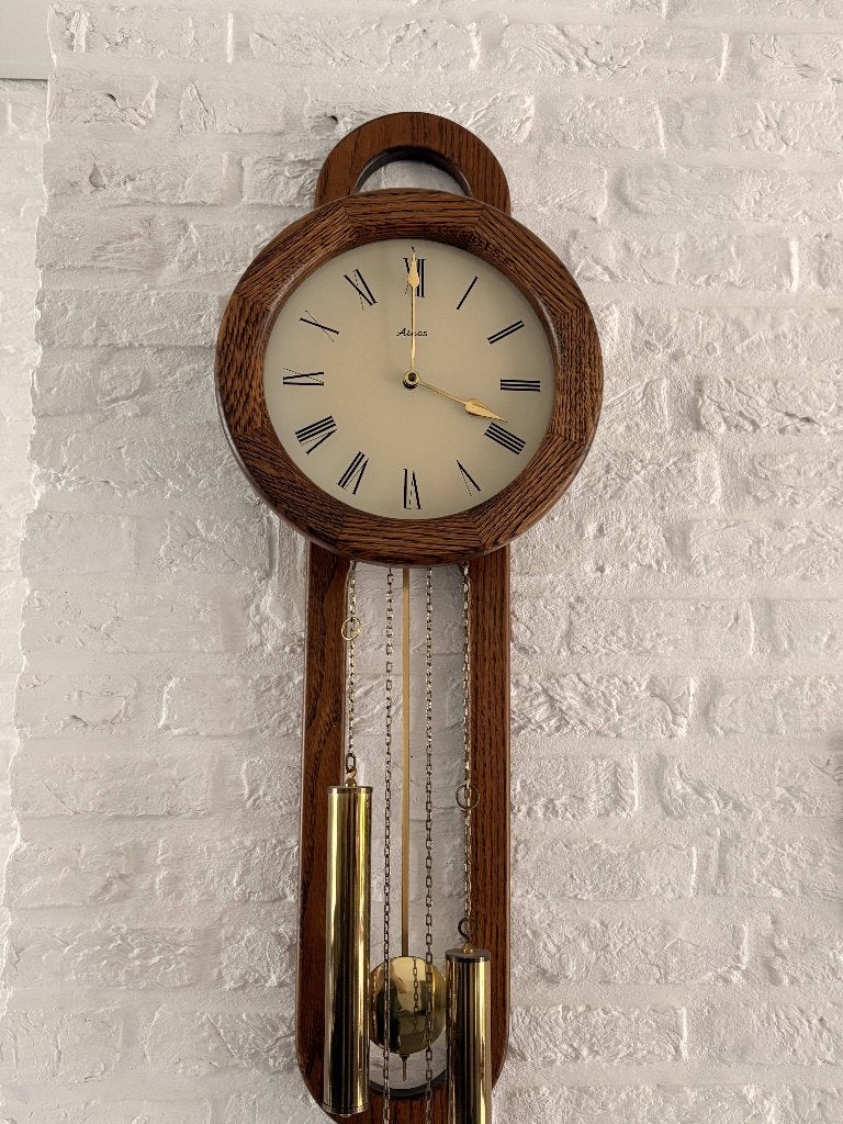 Antieke Klokken, Ophalen
