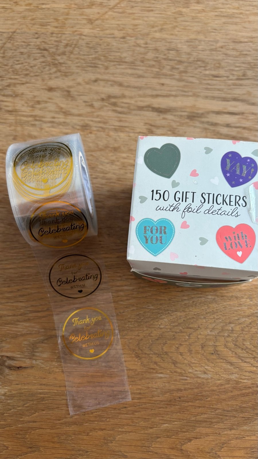 Stickers: 'Thank you for Celebrating' & 150 Gift Stickers, Hobby en Vrije tijd, Ophalen of Verzenden, Nieuw, Stickers en Plaatjes