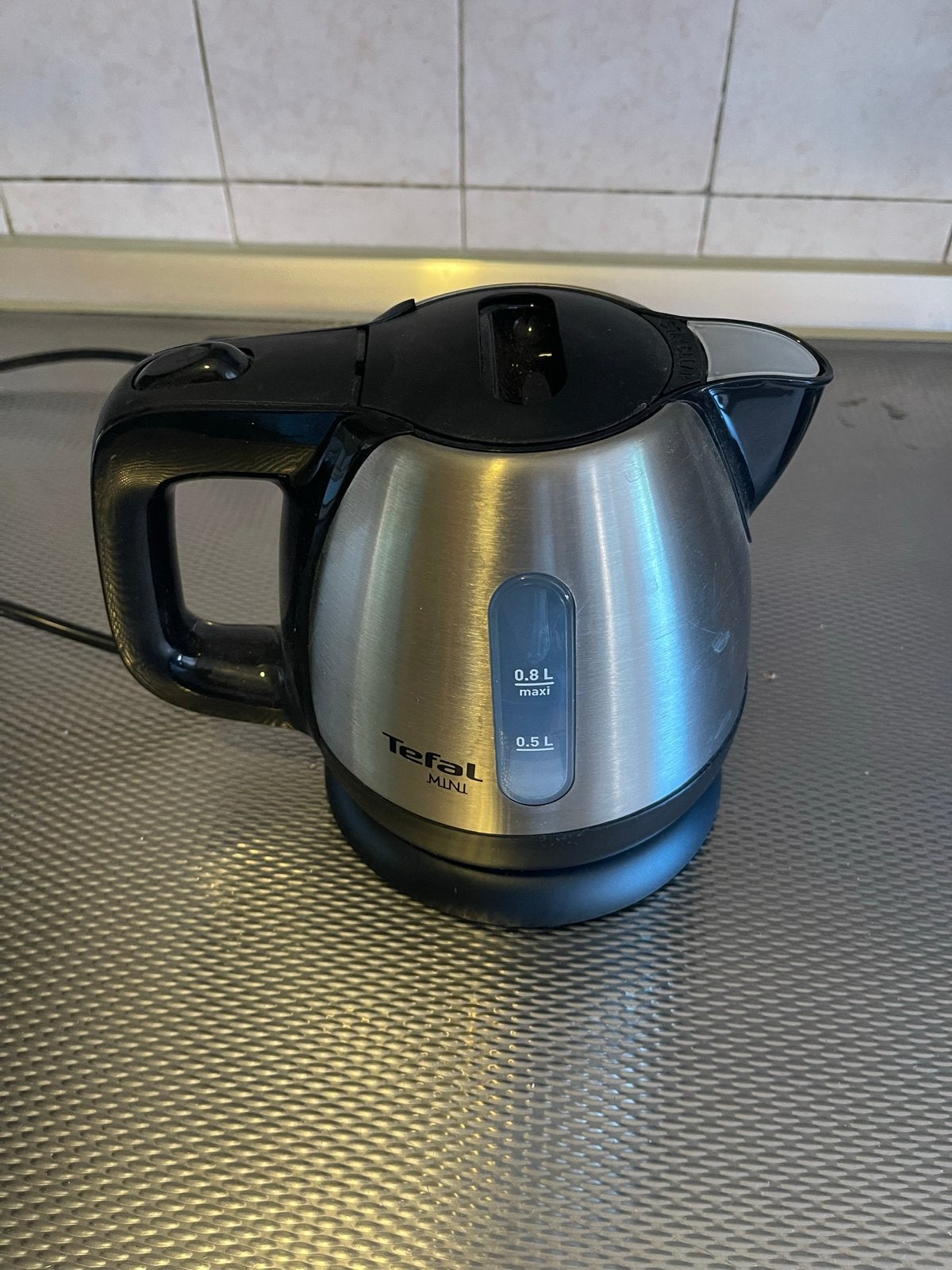 Tefal Mini Waterkoker 0.8L RVS - Compact en Handig, Minder dan 1 liter, Ophalen, Zo goed als nieuw, Rvs