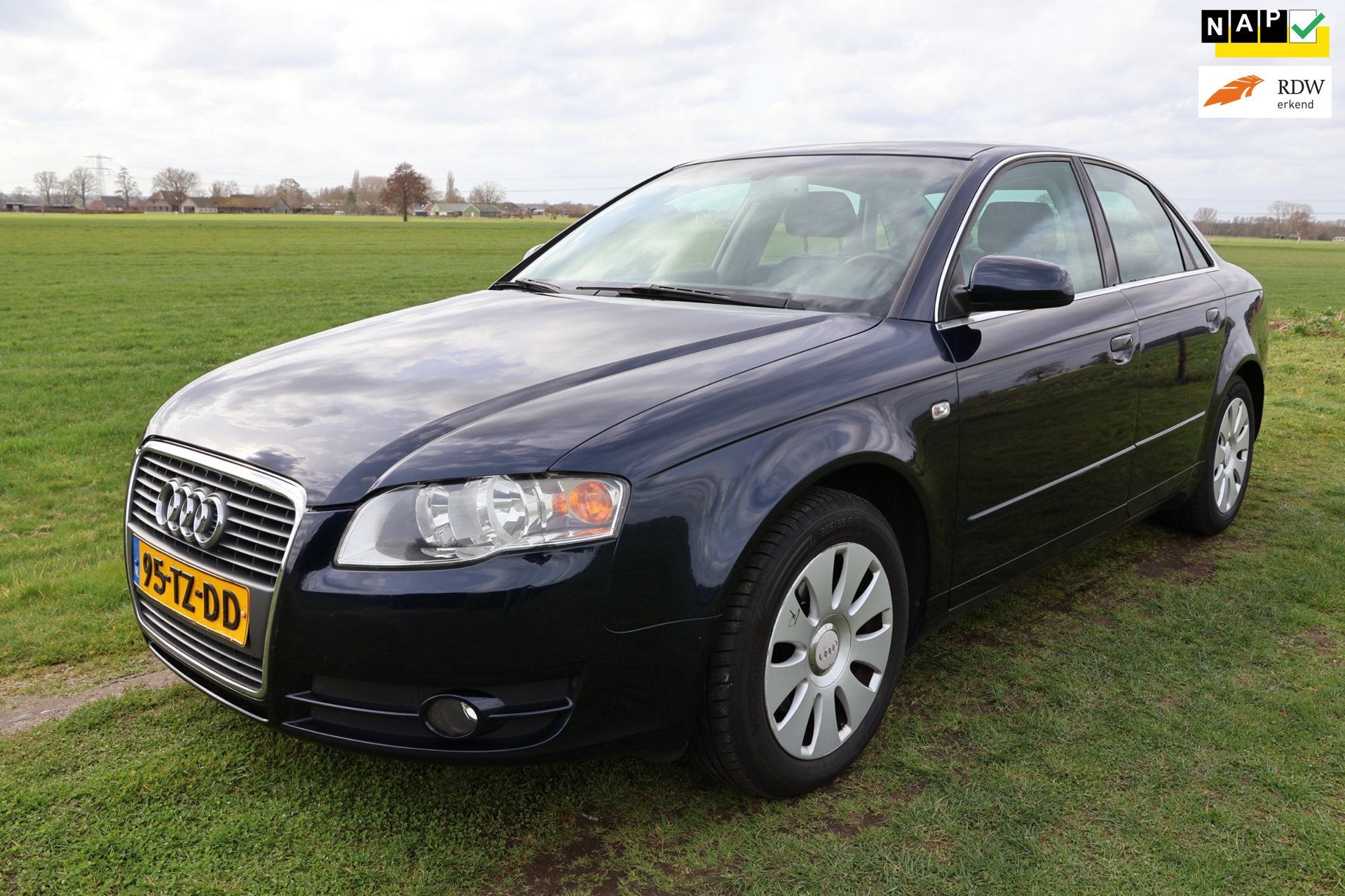 Audi A4 Limousine 2.0 Advance|Automaat|Trekhaak|Airco|Leer|N, Auto's, 730 kg, Gebruikt, Zwart, 4 cilinders