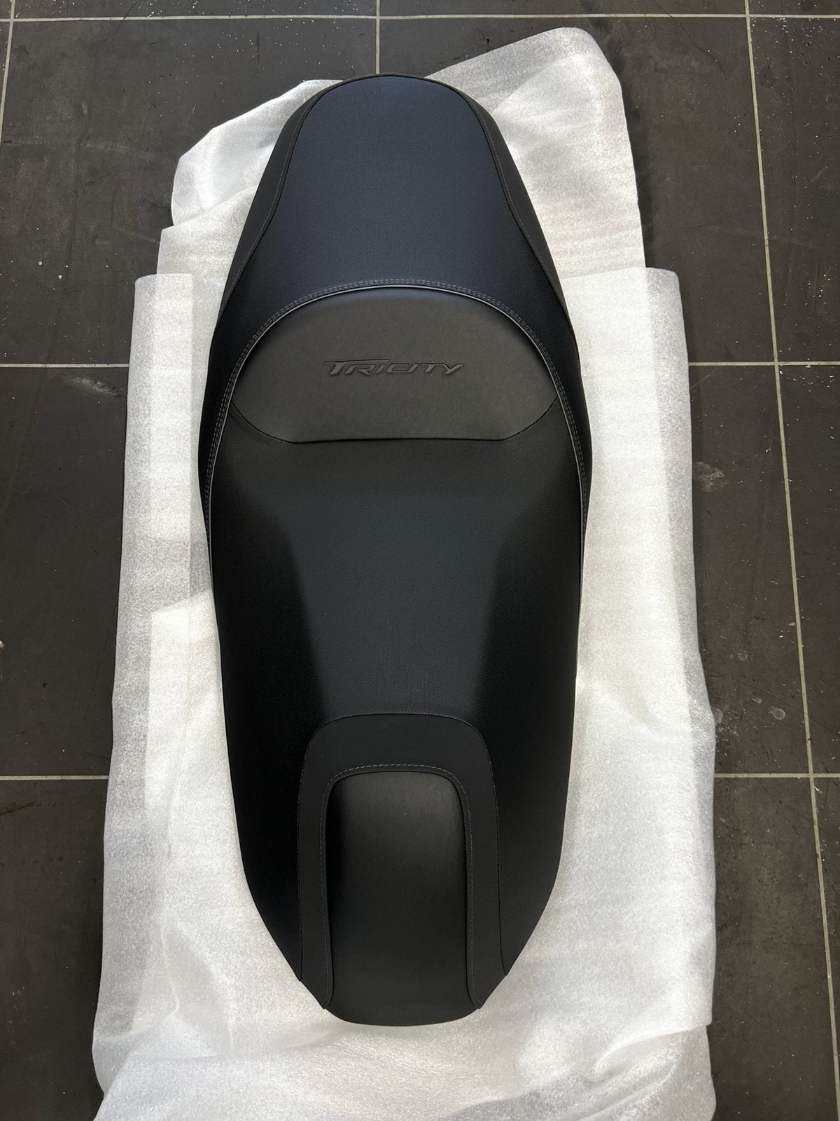 Zadel Yamaha Tricity nieuw, Ophalen, Info@yamaha.nl, Nieuw, Yamaha schiphol