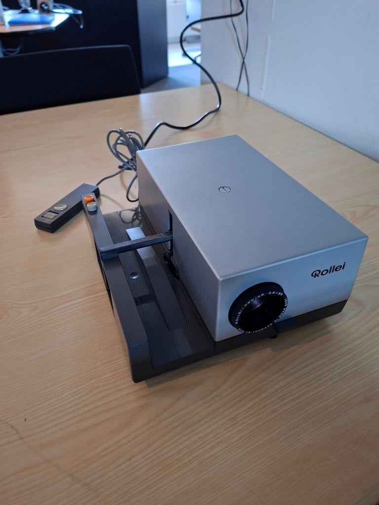 Rollei projector met afstandsbediening, Ophalen of Verzenden, Gebruikt