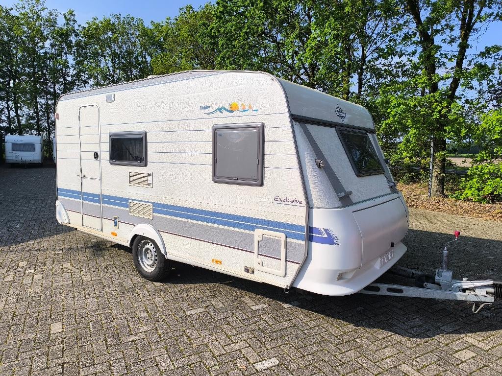 Caravan Hobby 440 deluxe. Extra bed. voortent. luifel., Koelkast, Hobby, Treinzit, Particulier