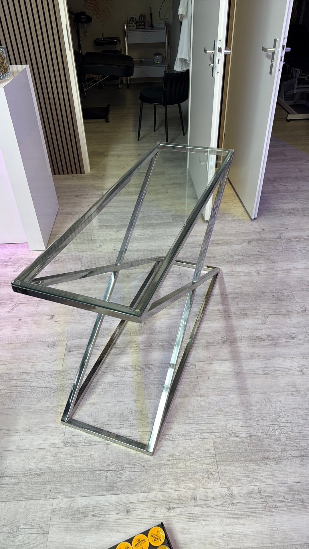 Glazen side table, Ophalen, Zo goed als nieuw, Rechthoekig, 50 tot 100 cm