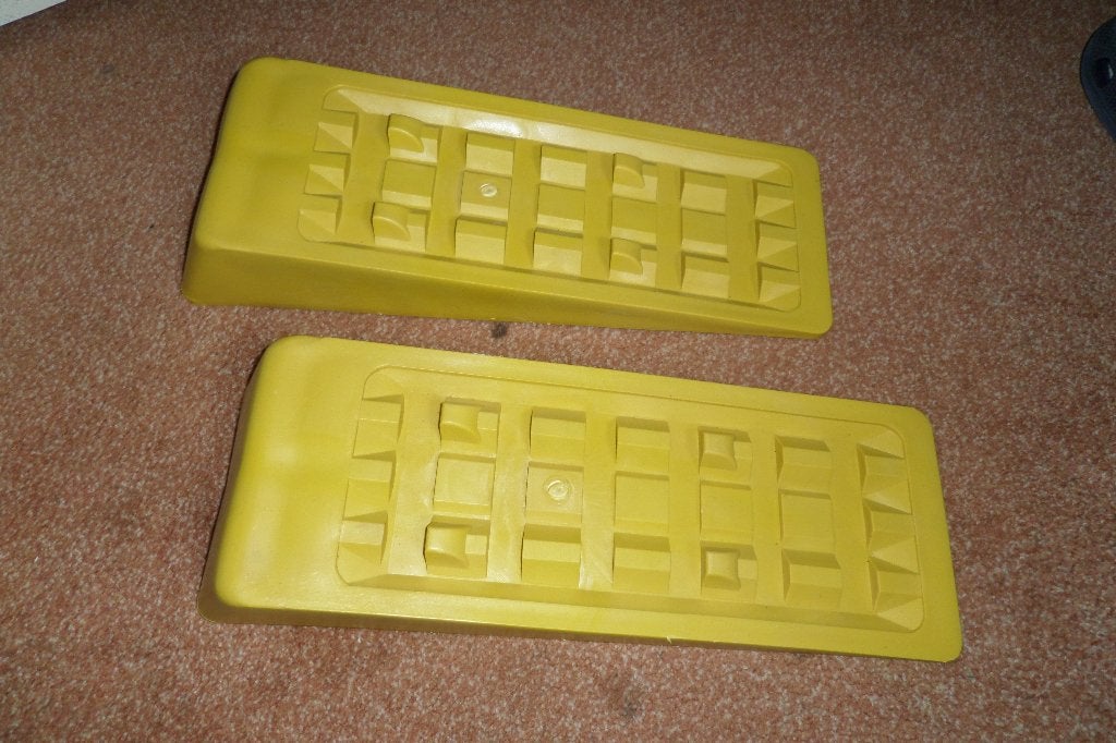 Fiamma Level System Magnum - 1 set van 2 - €20,=, Ophalen, Zo goed als nieuw