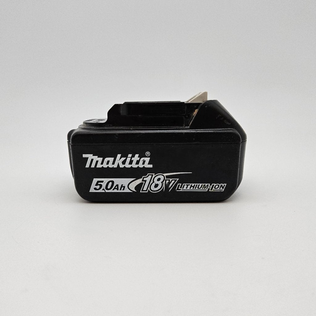 Makita BL1850B 18V 5Ah Accu in Nette Staat, Makita, Zo goed als nieuw, Support@makita.com, Makita Corporation, 3-11-8, Sumiyoshi-cho, 
Anjo, Aichi 446-8502
Japan