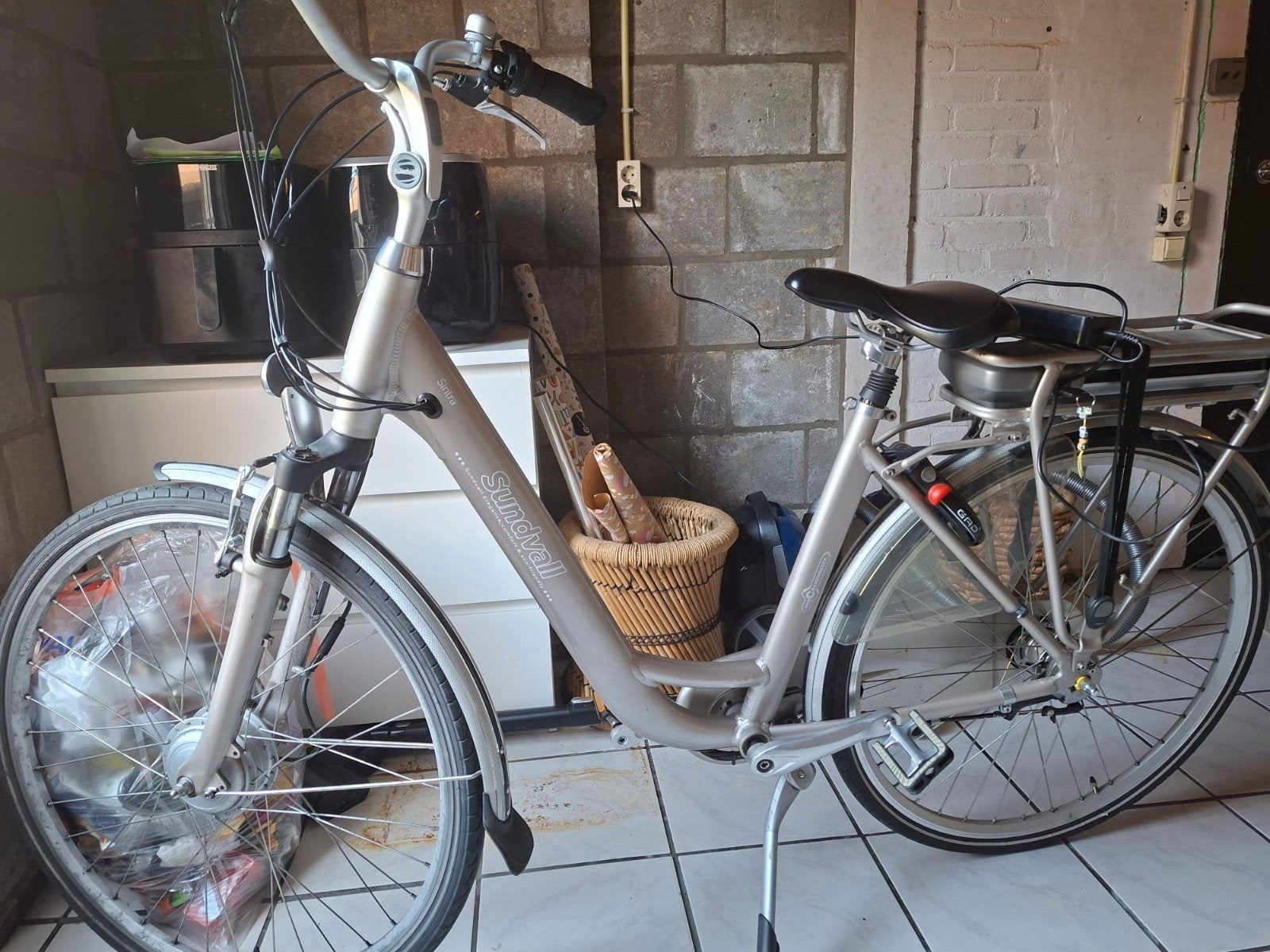 Sundvall elektrische fiets - ondersteuning werkt soms niet, Ophalen, Gebruikt, Overige merken