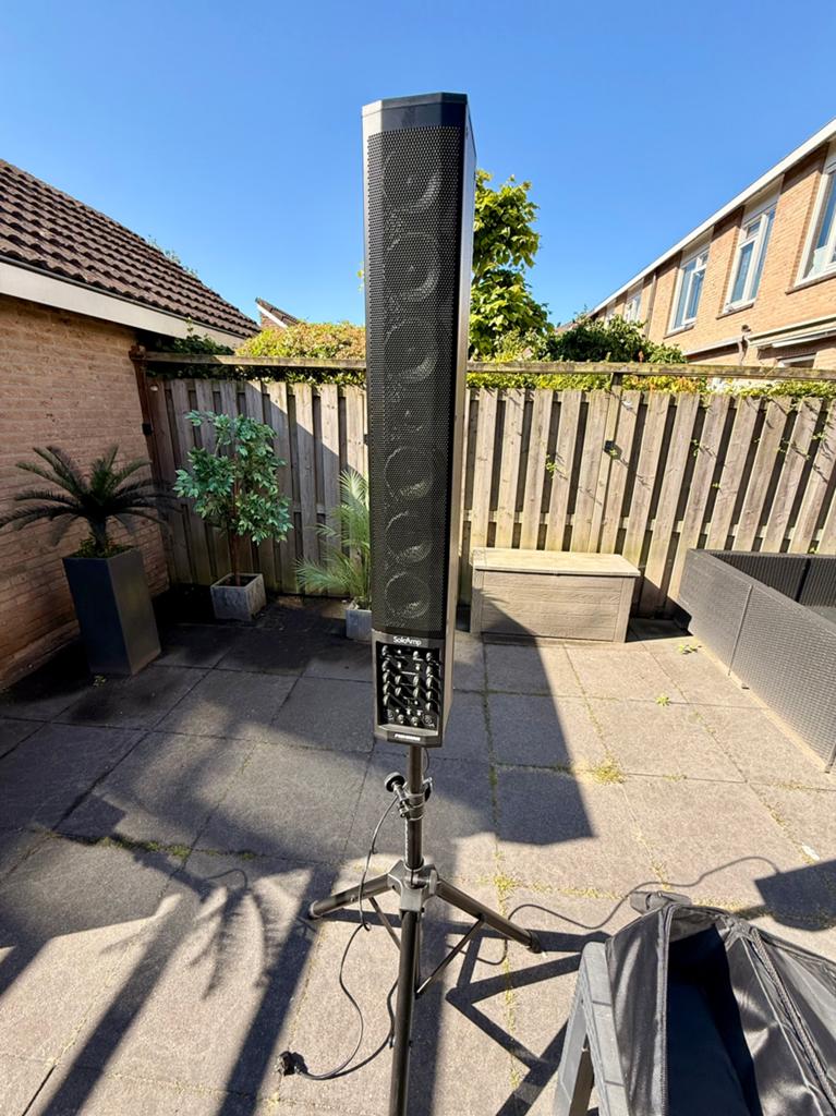 Fishman SA220 Solo Performance System versterkercombo, Zo goed als nieuw, Minder dan 60 watt, Front, Rear of Stereo speakers, Ophalen