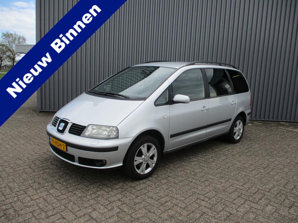 SEAT Alhambra 2.0 Dynamic Style 7 Persoons Airco Trekhaak, Auto's, Voorwielaandrijving, Stof, 4 cilinders, 1553 kg