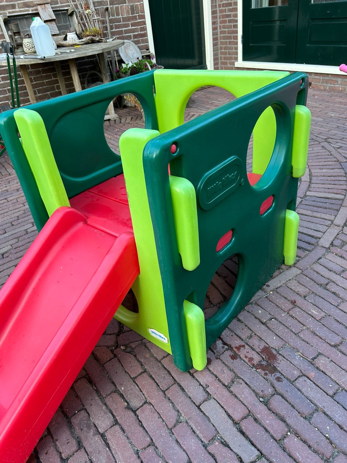 Little tikes speeltoestel met glijbaantje, Kinderen en Baby's, Speelgoed | Buiten | Speeltoestellen, Ophalen, Zo goed als nieuw