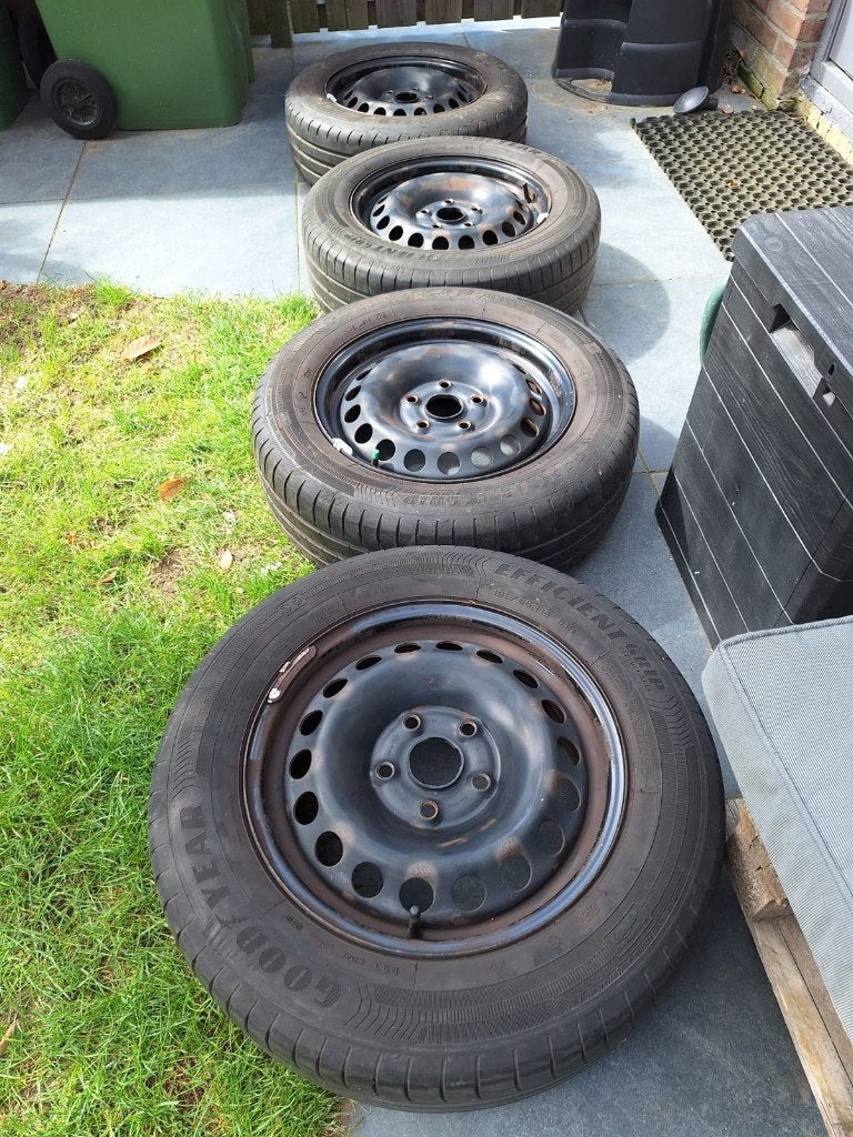 Zomerbanden GoodYear Performance, Ophalen, Gebruikt, 15 inch, Banden en Velgen