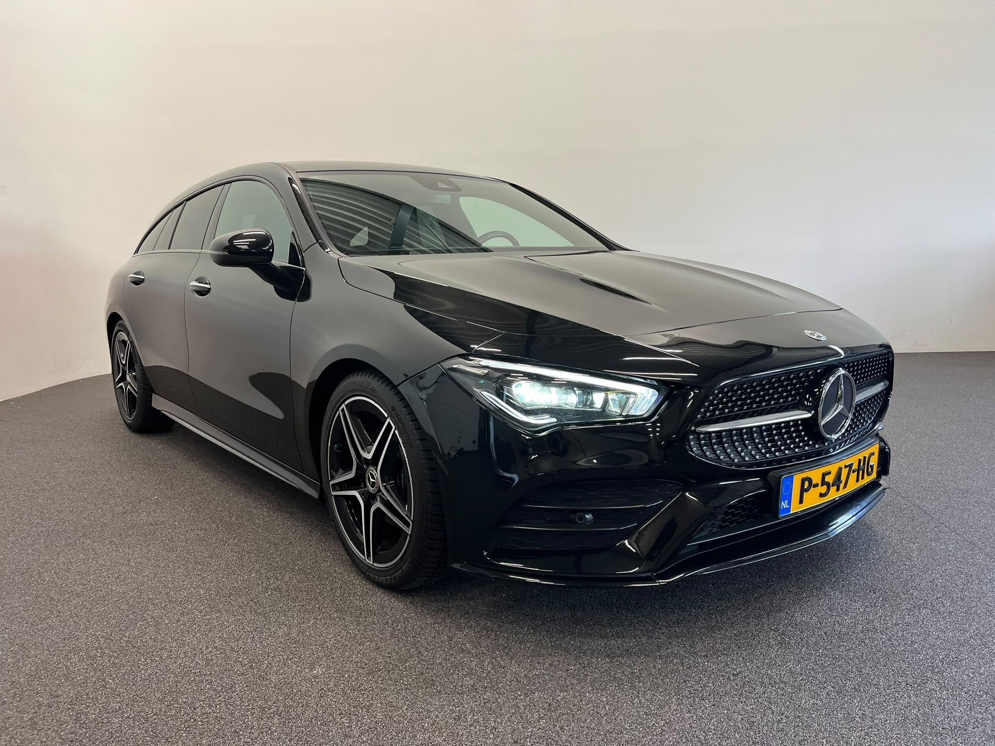 Mercedes-Benz CLA-klasse Shooting Brake 180 Business Solutio, CLA, 136 pk, Gebruikt, 4 cilinders