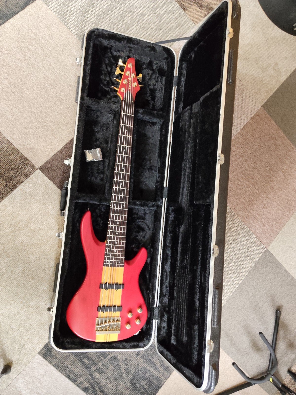 Samick Artist Series 6-snarige Basgitaar (1993, Neck-Thru), Ophalen, Zo goed als nieuw