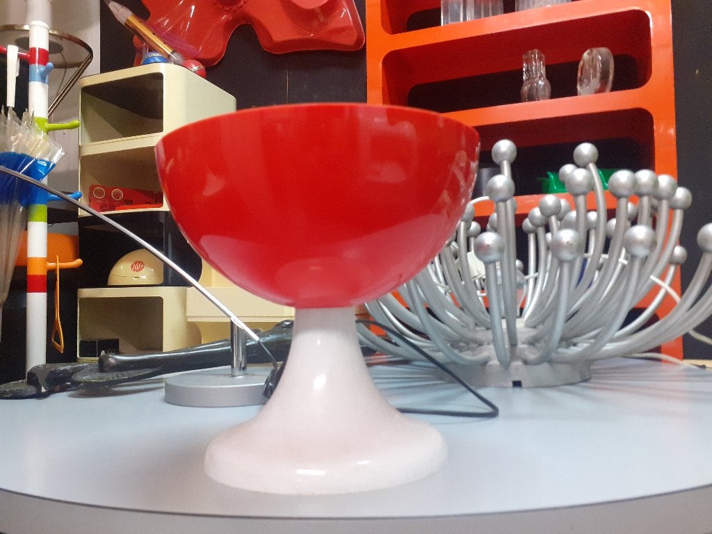 Jaren 70 design ompot op voet rood wit kunststof retro, Kunststof, Gebruikt, Rond, Binnen