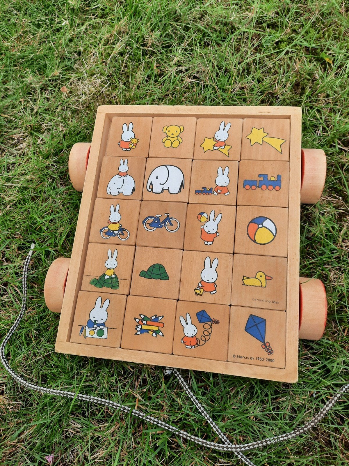 Houten Miffy trekkar met blokken - Vintage Nijntje speelgoed, Ophalen of Verzenden, Gebruikt, Overige typen, Met wieltjes