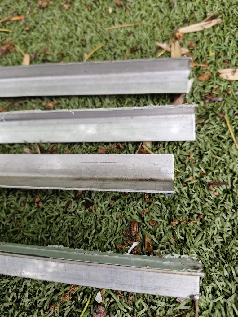 3 stuks nieuw hoekprofiel 15x15x1,5 mm RVS 300 cm, Ophalen, Overige materialen, Nieuw, 200 tot 250 cm
