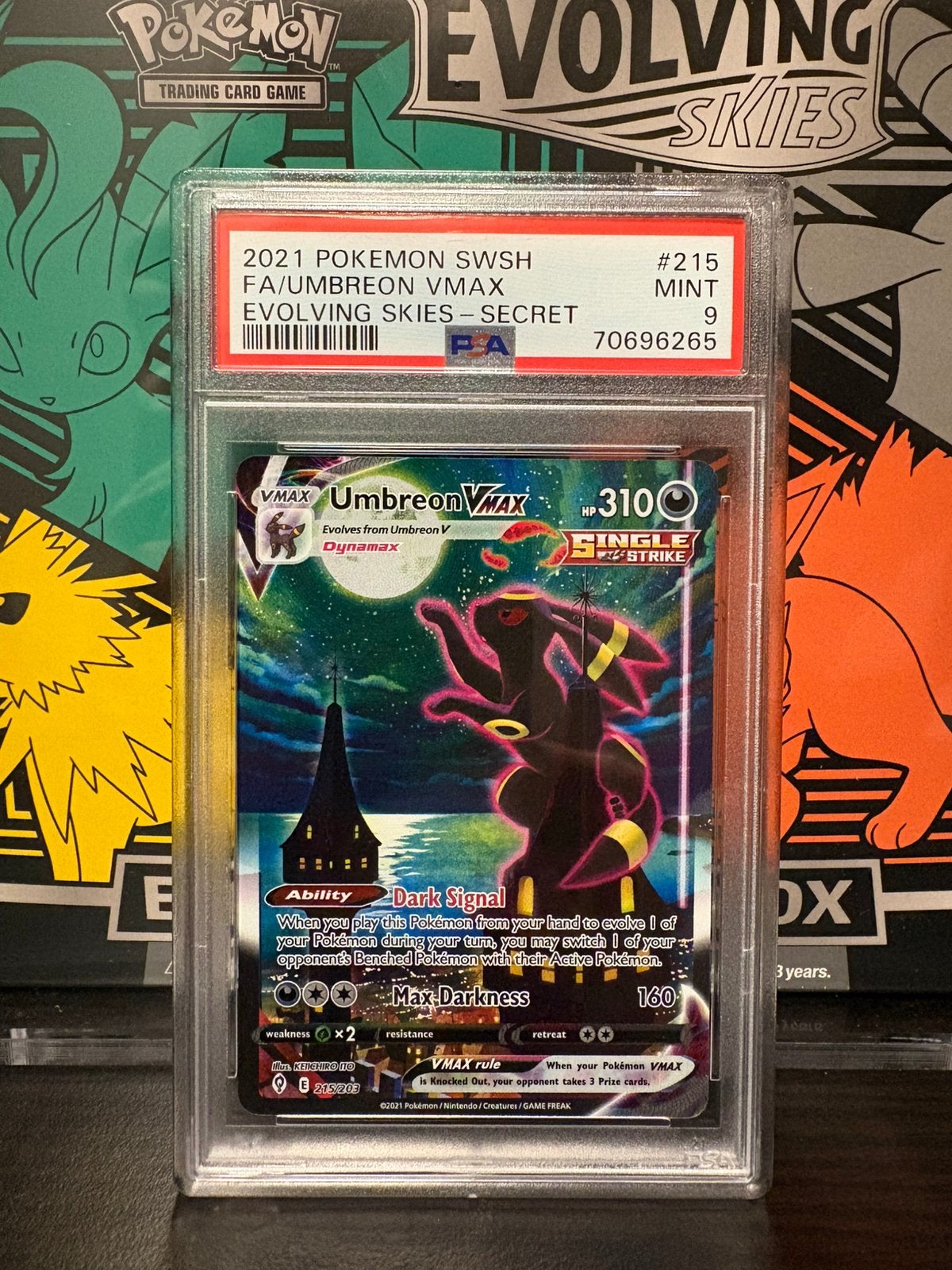 Umbreon Vmax 215 Evolving Skies Psa 9 (Moonbreon), Ophalen of Verzenden, Zo goed als nieuw