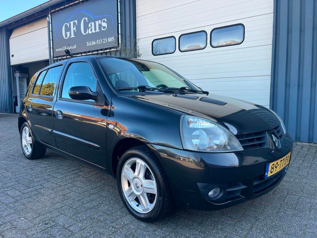 Renault Clio 1.2-16V Campus 2007 5D AIRCO APK NIEUW, Auto's, Renault, Voorwielaandrijving, Gebruikt, 31 €/maand, 4 cilinders