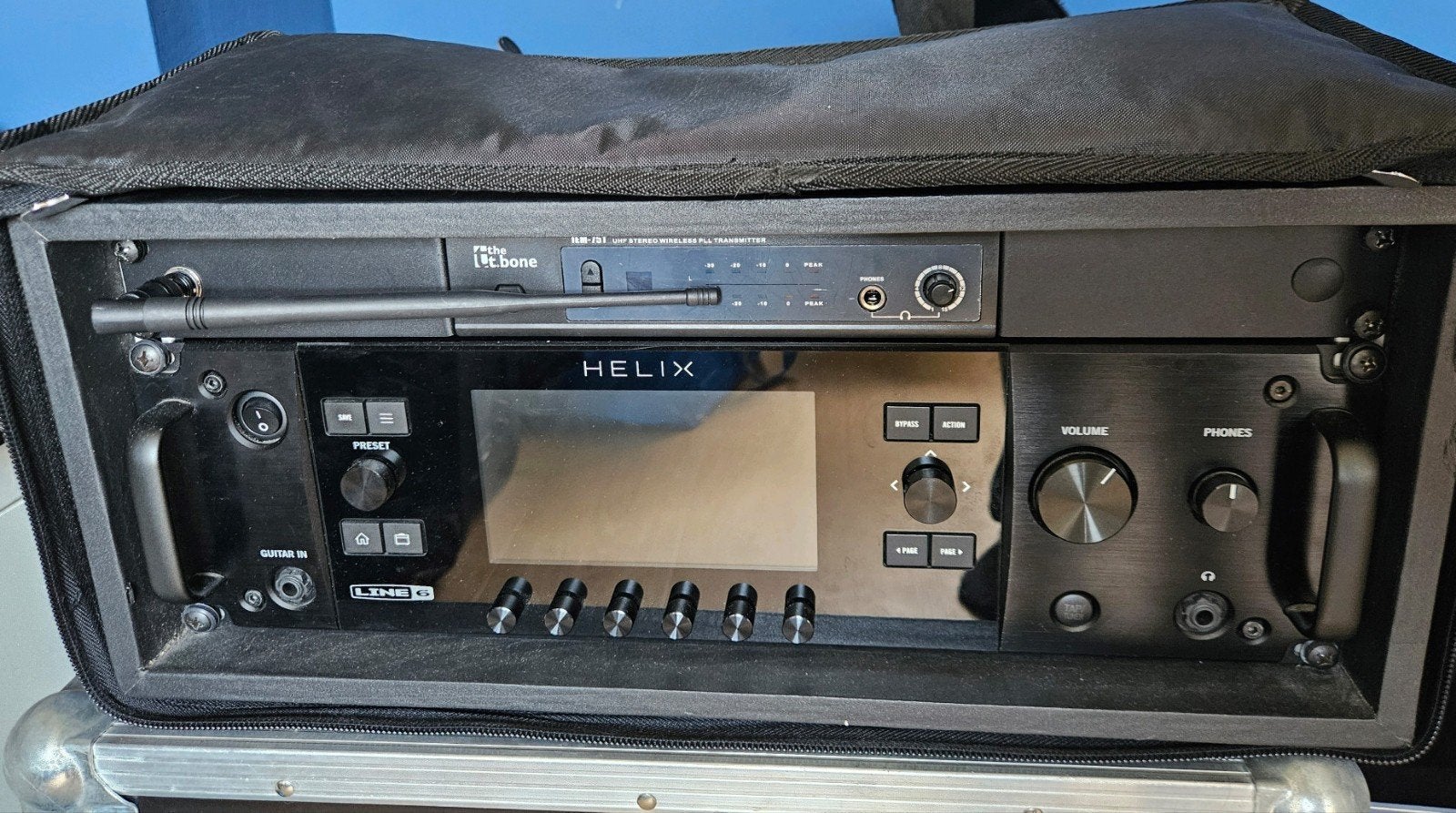Line 6 Helix Rack met foot controller, expressiepedaal & tas, Ophalen, Zo goed als nieuw, Multi-effect