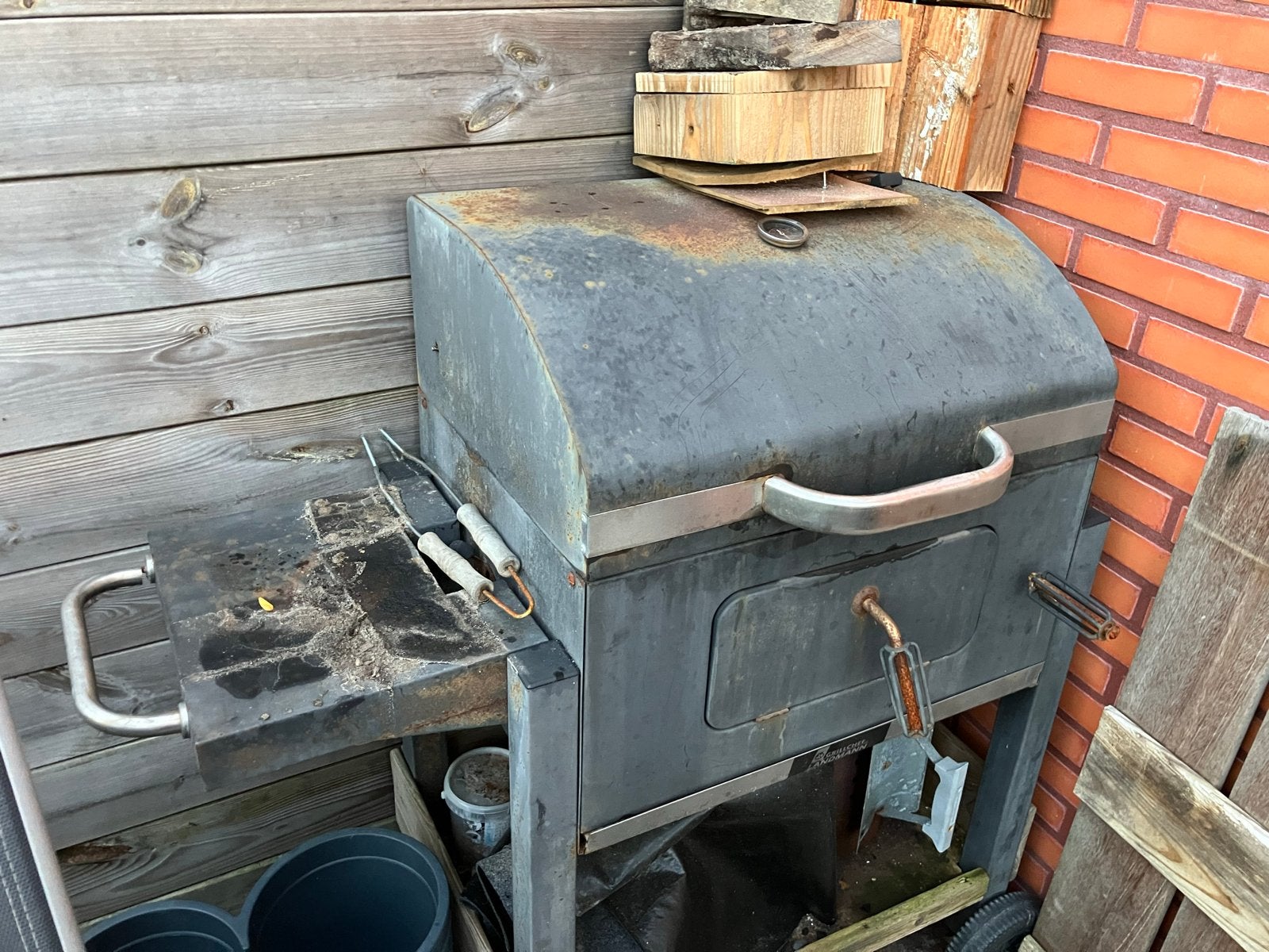 Oude BBQ - Gratis af te halen, Tuin en Terras, Ophalen, Gebruikt