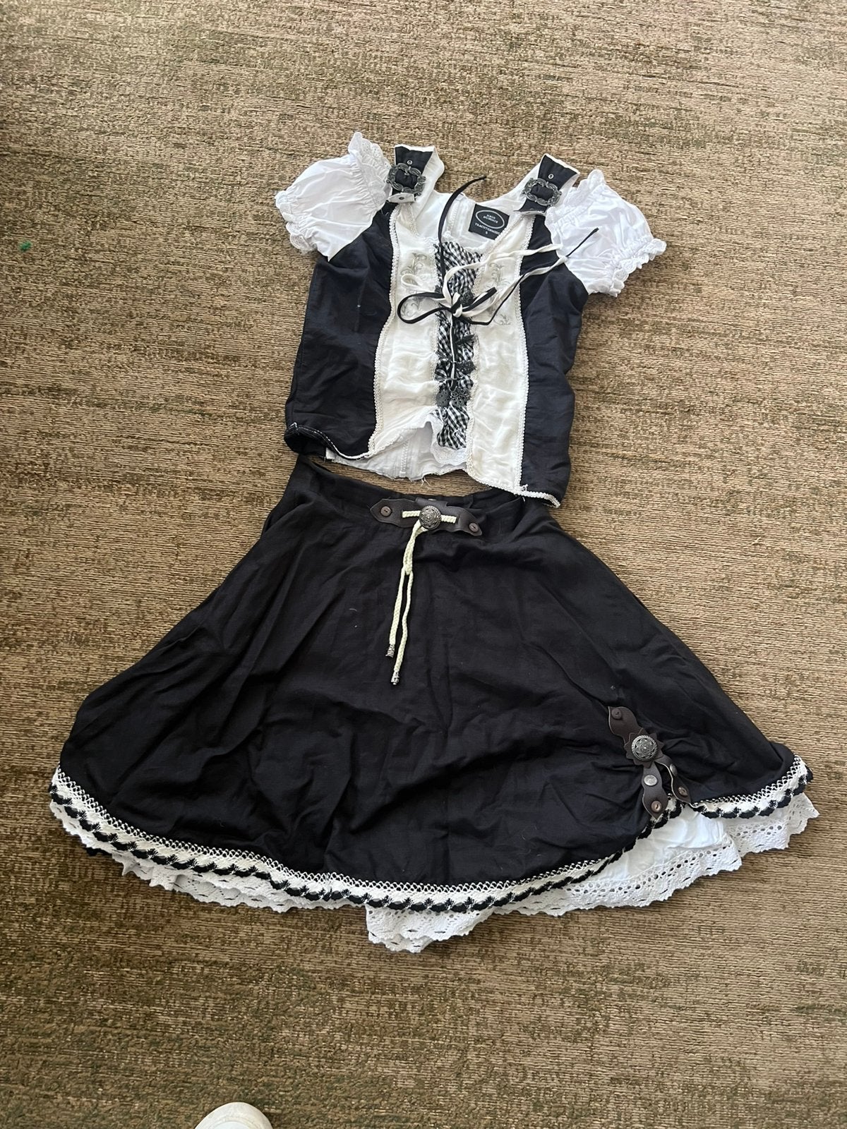 Tiroler rokje met bijpassende top., Ophalen of Verzenden, Overige thema's, Kleding, Maat 36 (S)
