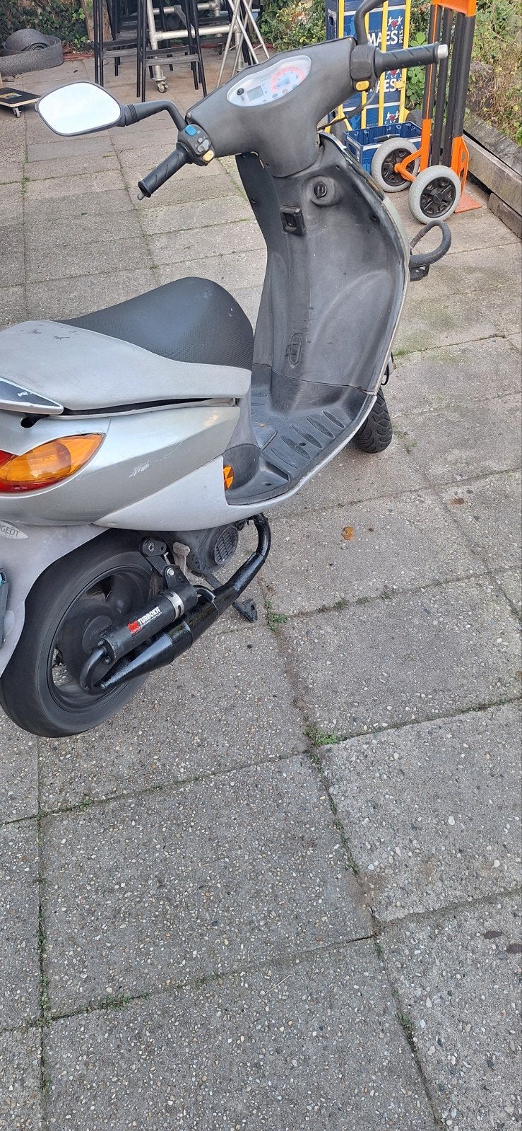 Peugeot Vivacity 50cc met terugloop uitlaat, Fietsen en Brommers, Ophalen, Tweetakt, Gebruikt, Maximaal 45 km/u