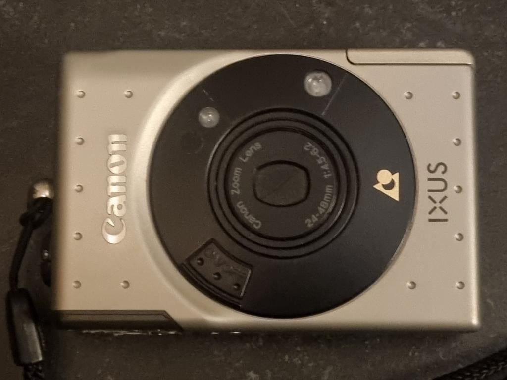 Canon IXUS Compact Camera - Zilverkleurig, Ophalen of Verzenden, Gebruikt, Compact, Canon