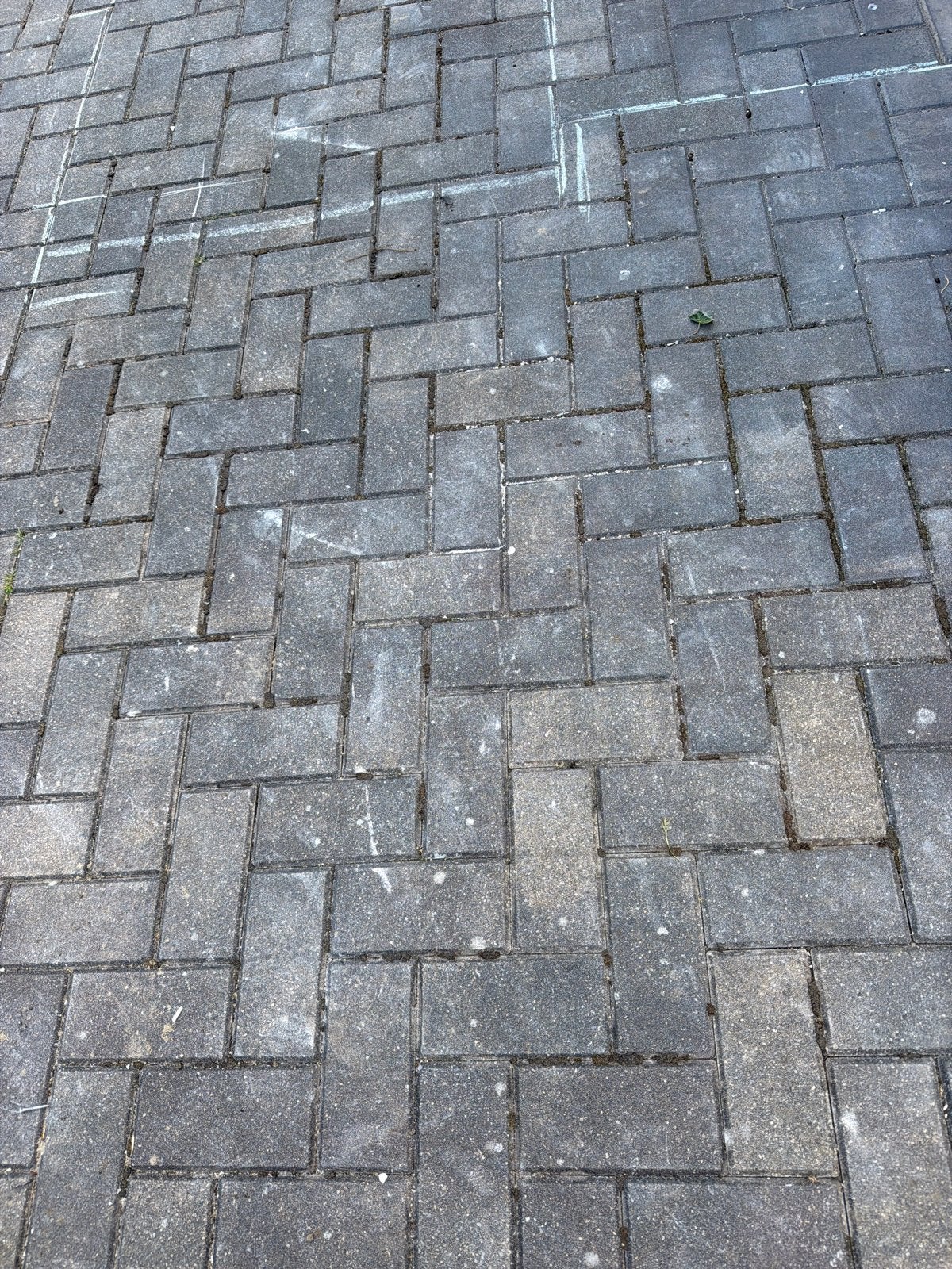 Gebruikte betonnen klinkers voor oprit of terras 30m2, Tuin en Terras, Ophalen, Gebruikt, Klinkers, 10 m² of meer