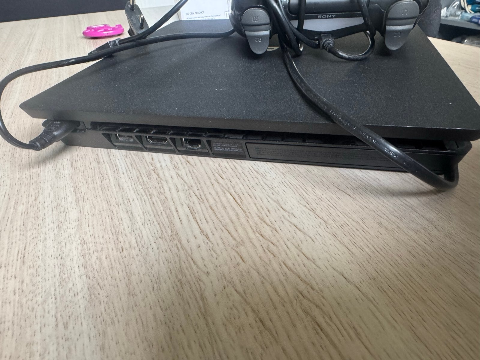 PlayStation 4 Slim met controller, Spelcomputers en Games, Spelcomputers | Sony PlayStation 4, Gebruikt, Slim, 500 GB, Met 1 controller