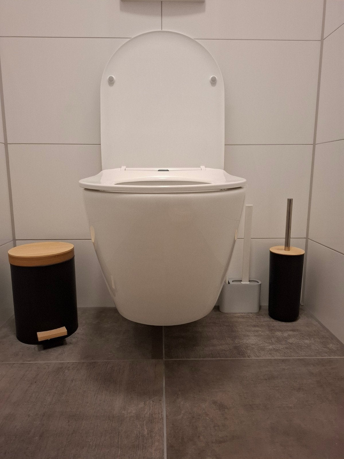 Wandcloset met softclose zitting, Doe-het-zelf en Verbouw, Sanitair, Ophalen of Verzenden, Zo goed als nieuw, Toilet