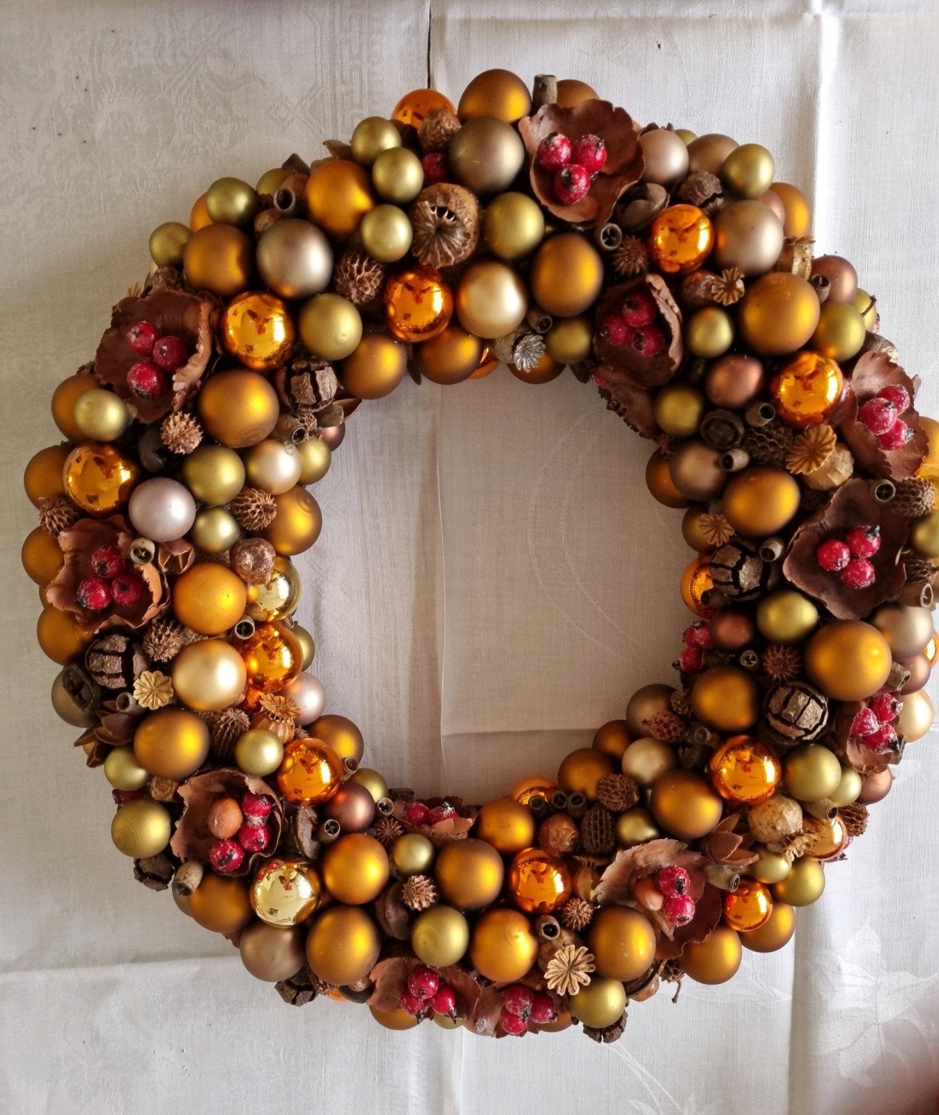 Handgemaakte kerstkrans in diverse bronstinten, Diversen, Ophalen of Verzenden, Nieuw