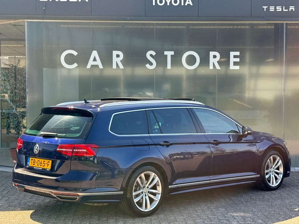 Volkswagen Passat Variant 1.4 TSI DSG Highline R-Line Pano|L, Gebruikt, 4 cilinders, 150 pk, Blauw