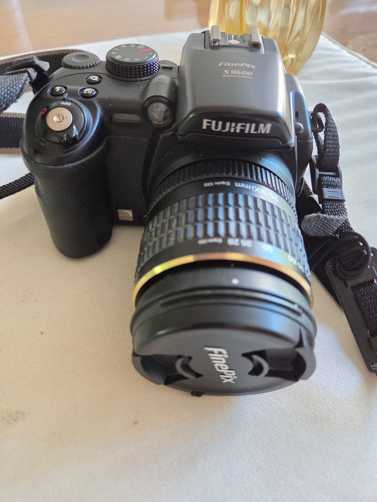 Fujifilm FinePix S9600 Bridgecamera, Ingebouwde flitser, Lensdop, Ophalen of Verzenden, Zo goed als nieuw