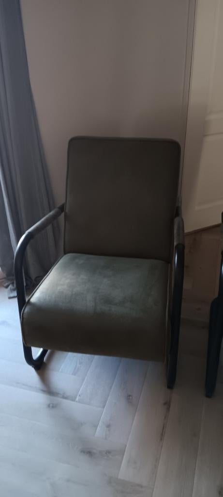 Twee comfortabele fauteuils in olijfgroen, Ophalen, Twee, Overige kleuren, Modern, Industrieel