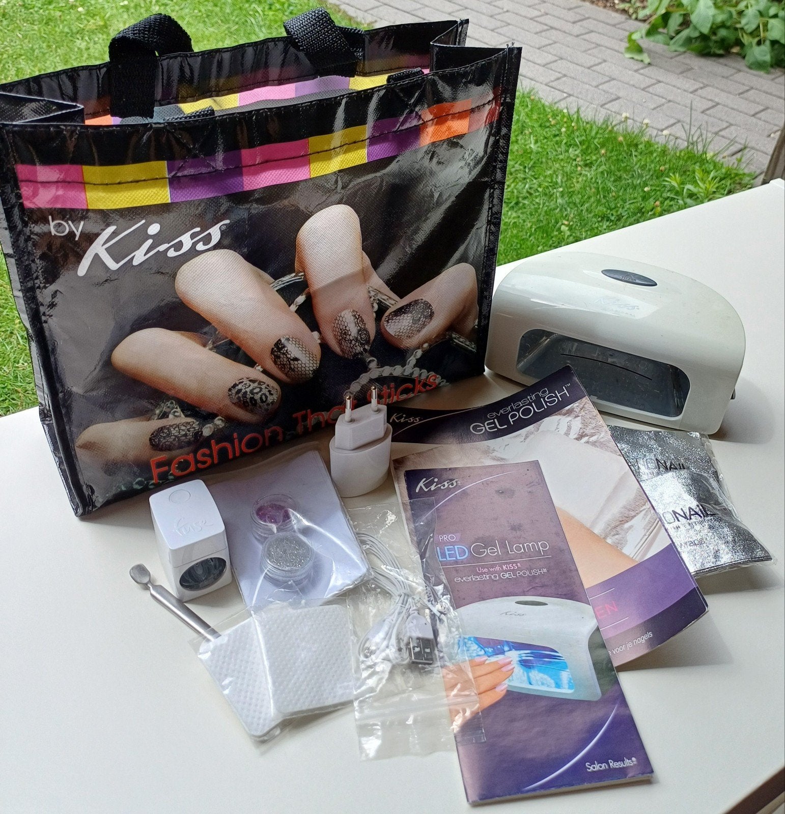 Kiss LED Gel Lamp voor gelnagels, Ophalen of Verzenden, Zo goed als nieuw, Verzorging