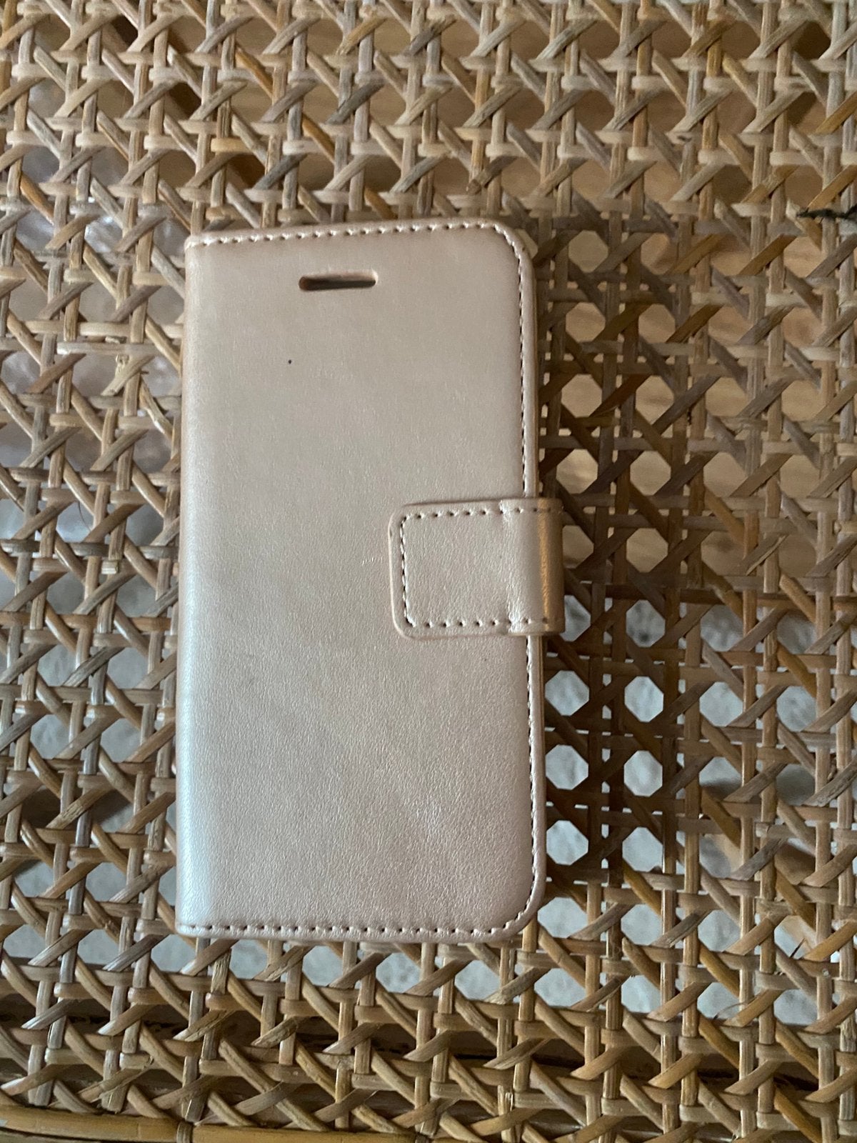 Gouden telefoonhoesje iphone 8 :14 bij 7 cm, Ophalen of Verzenden, Nieuw