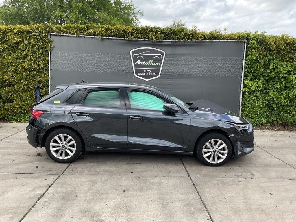 Wielenset Li, 16", 7J, ET40, 5 Gats, 7mm A3 2022, Auto-onderdelen, Audi AG, Gebruikt, Info@audi.de, Auto-Union-Straße  1, Ingolstadt 85057, , Duitsland