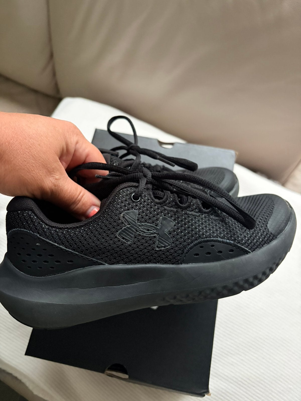 Under armour gympen sneakers 36, Ophalen of Verzenden, Zo goed als nieuw