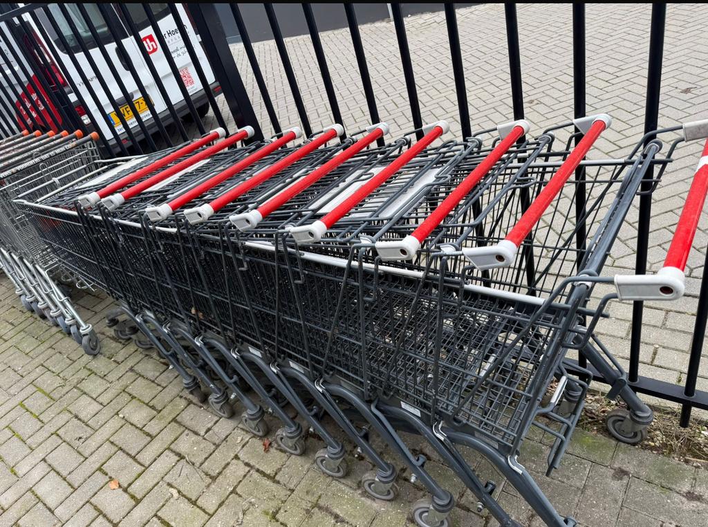 22 winkelwagentjes (goede staat) (€750,-), Ophalen of Verzenden