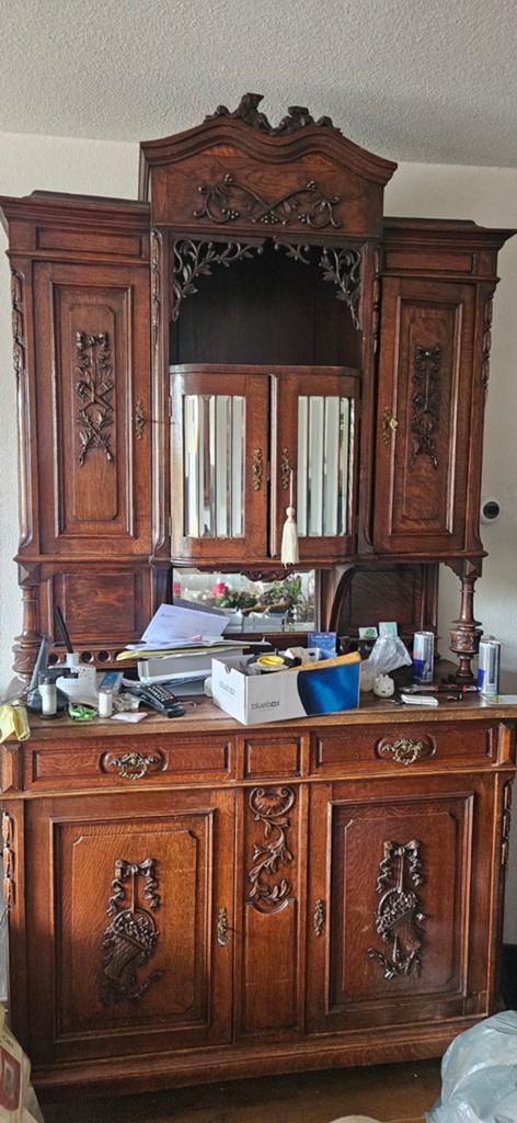 Antieke Eiken franse jacht kast met Rijkelijk Snijwerk, Antiek en Kunst, Ophalen of Verzenden