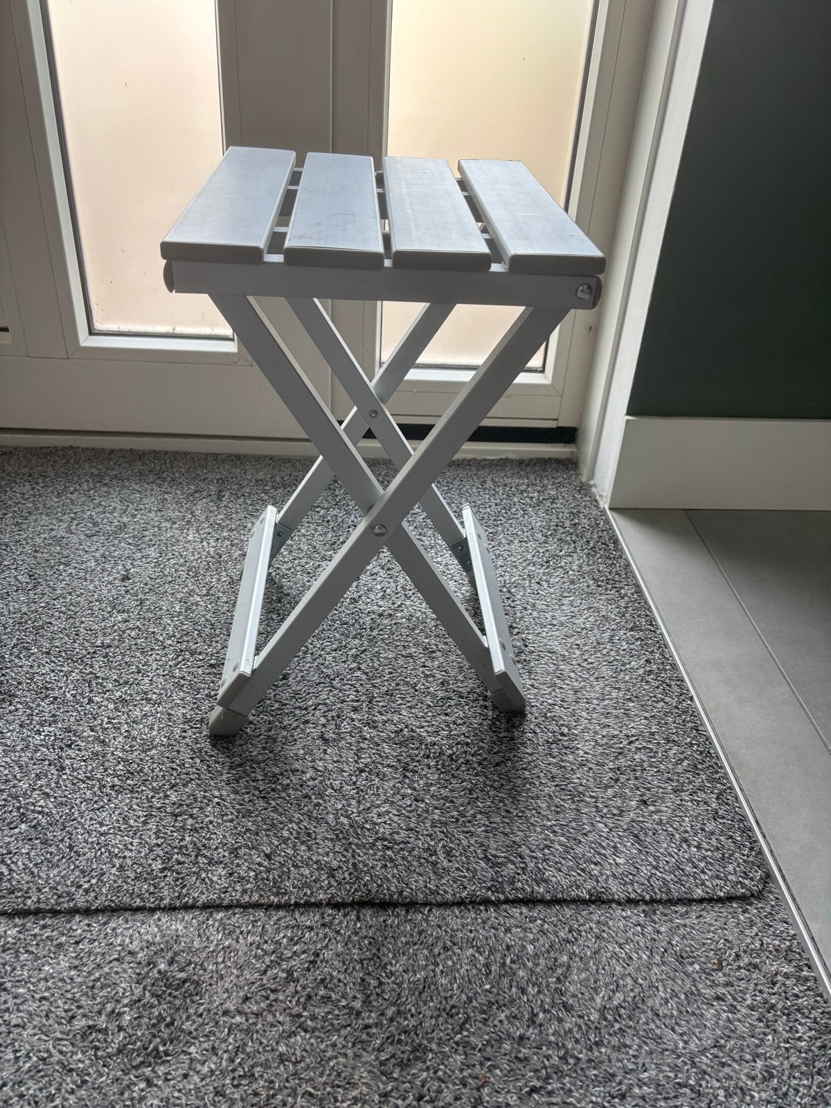 2x Aluminium inklapbaar krukje - grijs, Caravans en Kamperen, Ophalen, Gebruikt