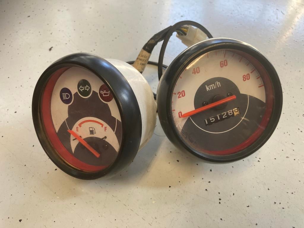 TGB 303 scooter tellers kilometerteller, Fietsen en Brommers, Ophalen of Verzenden, Gebruikt, Overige typen